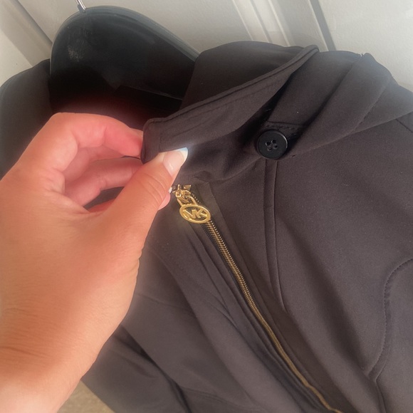 Jacket - Picture 4 of 8